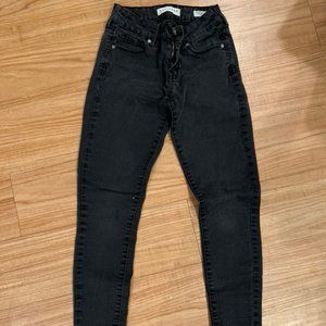 Black Skinny Jeans